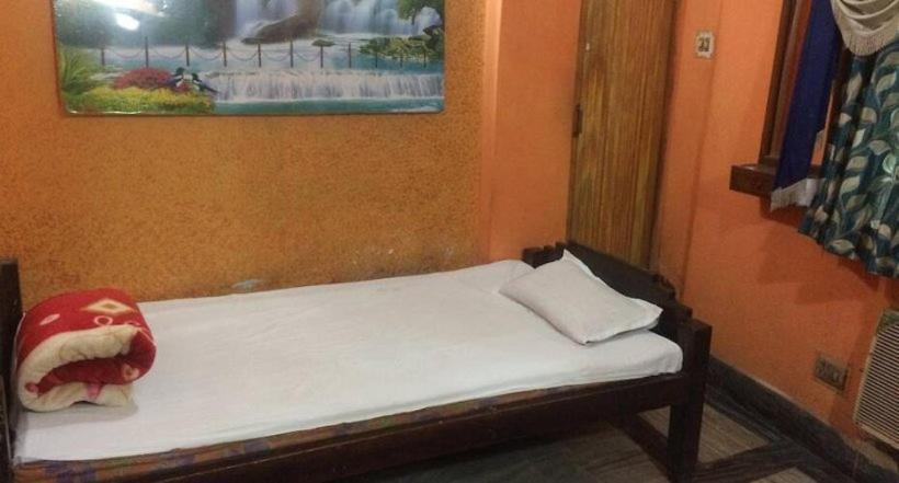 Khaja Habib Hotel Calcutta Eksteriør billede