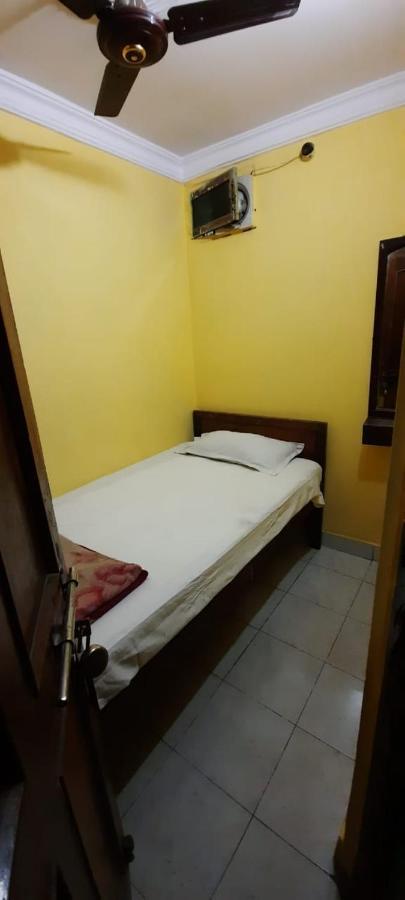 Khaja Habib Hotel Calcutta Eksteriør billede